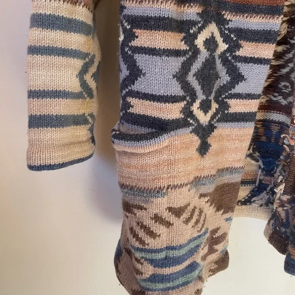 Multicolor Patterned Women's Sweater (Ralph Lauren?) No Tags, size Med/Lg - Picture 7 of 13